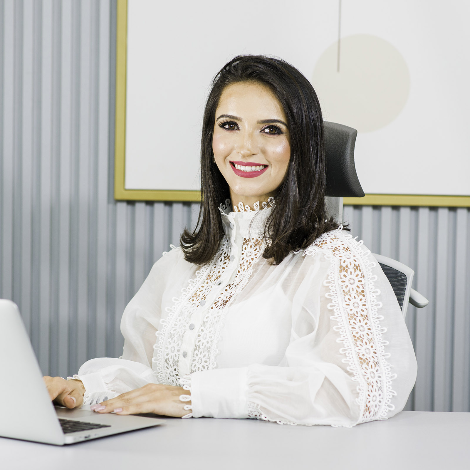 Drª Jéssica Aparecida Fernandes